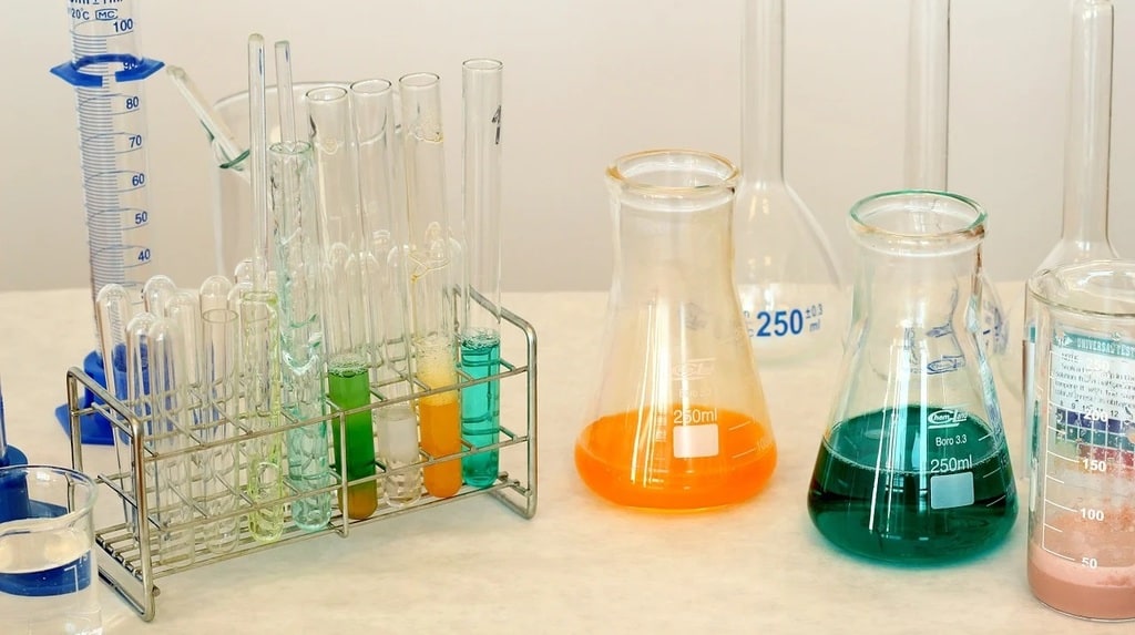 L'importance des expériences pratiques dans l'enseignement des sciences